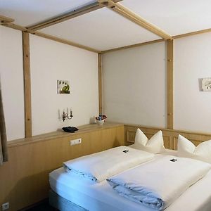 Economy Zimmer mit Kingsize-Bett